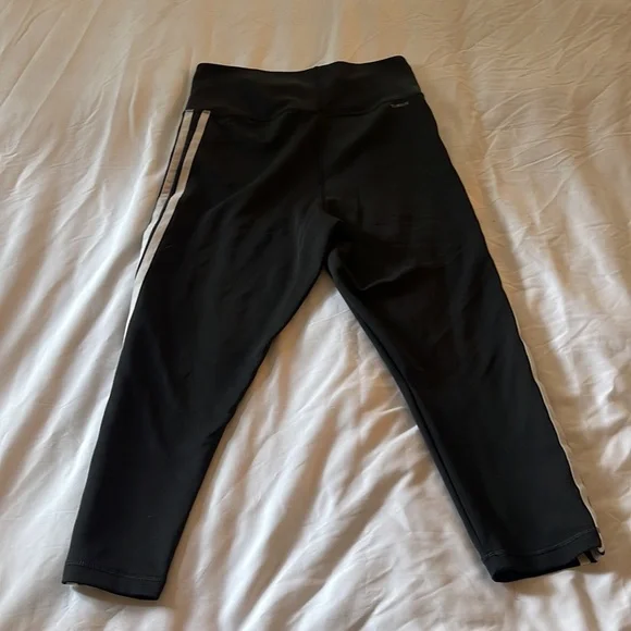 Climalite Adidas athletic capris - Picture 3 of 5